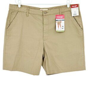 Wrangler Men's Five Star Premium Stretch Regular Fit Tan Shorts Size 40x7 NWT